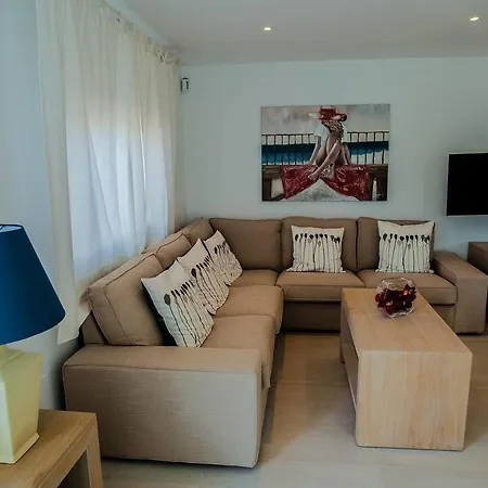 Sunlight Villas En Con Piscina Privada Solo Familia En Playa * Marbella