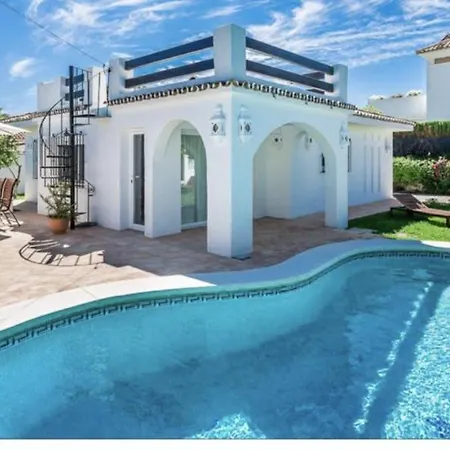 Villa Sunlight Villas En Con Piscina Privada Solo Familia En Playa Marbella